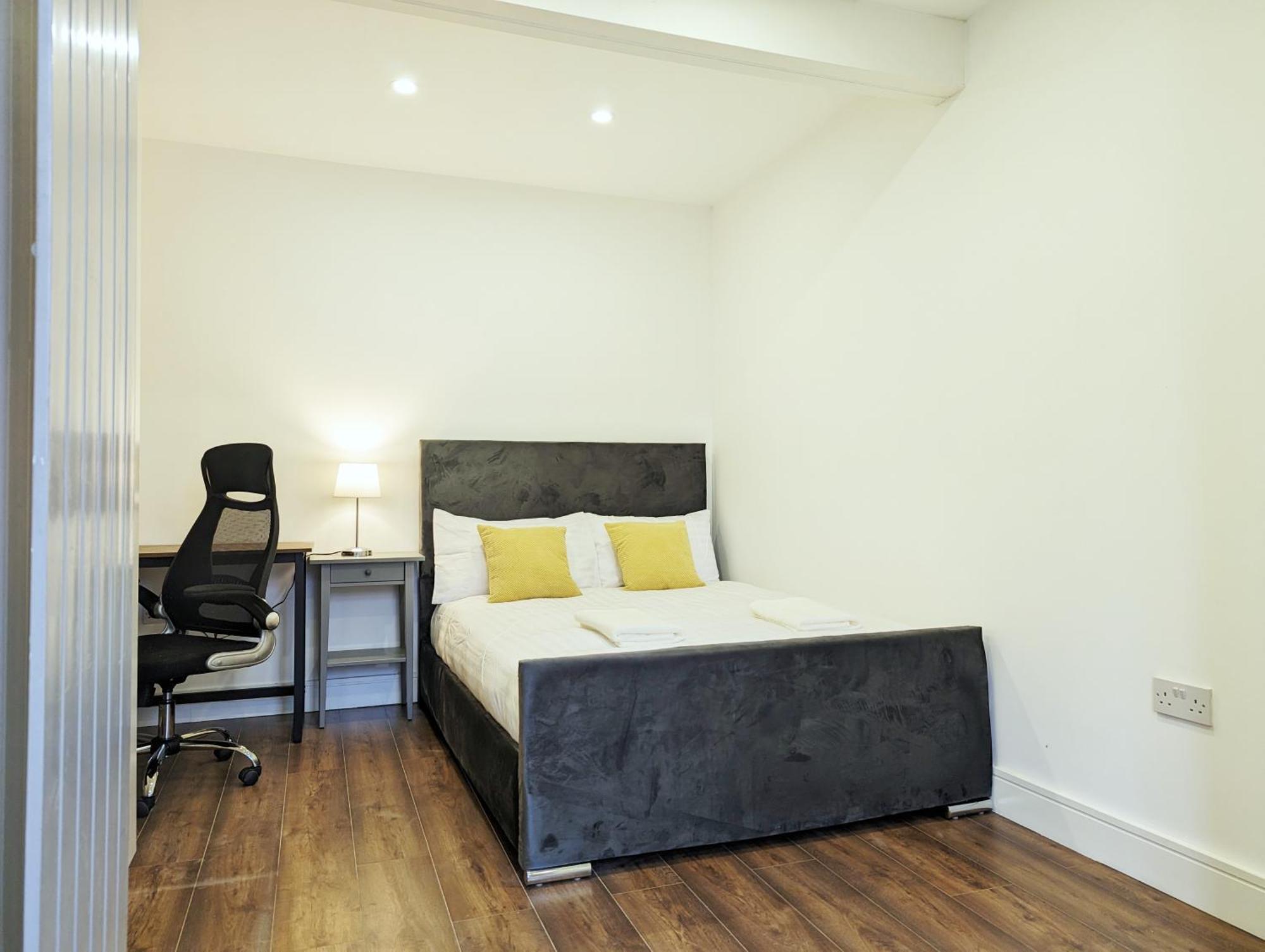 Rooms Near City Centre Private Bath Free Parking Йорк Экстерьер фото